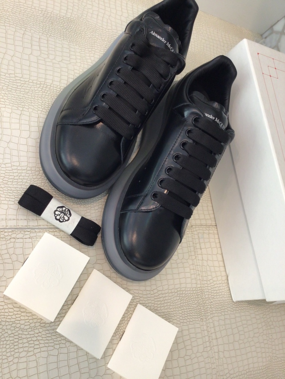 🔥 Alexander McQueen Larry Leather Oversized Sneakers 'Black Multi' 45 D EU